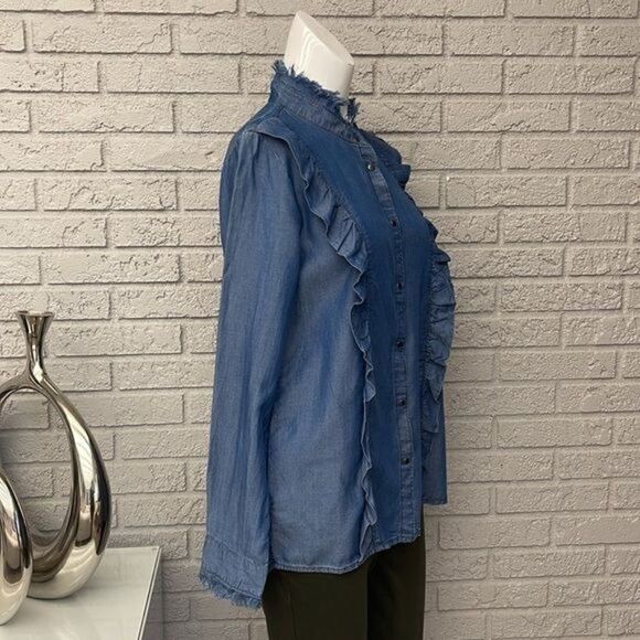 Elan Ruffle Button Down Denim Shirt Size M NWT - Picture 3 of 9